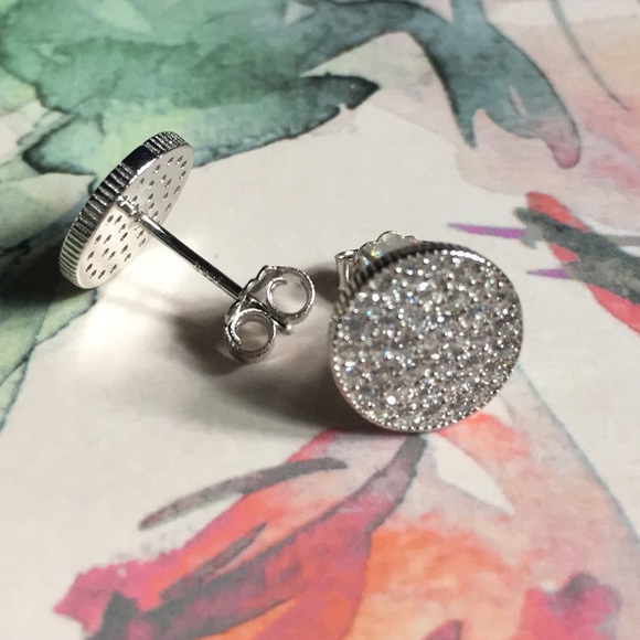 New! Sterling Silver Austrian Pave Stud Earrings - Picture 4 of 8